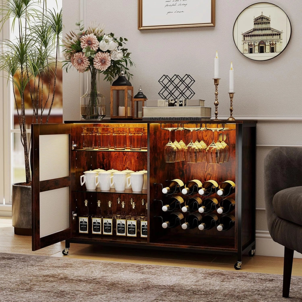 Mobile Bar per Vino con Luce LED, Credenza Buffet da Cucina con Ruote, Ripiani Regolabili, Supporti per Bicchieri e Bottiglie, per Sala da Pranzo e Soggiorno, 108 × 40 × 81 cm