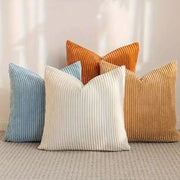 Set di cuscini quadrati decorativi in corduroy morbido e flanella a strisce, confezione da 4, per arredamento di soggiorno o camera da letto, 45 x 45 cm, Bianco/Bruno
