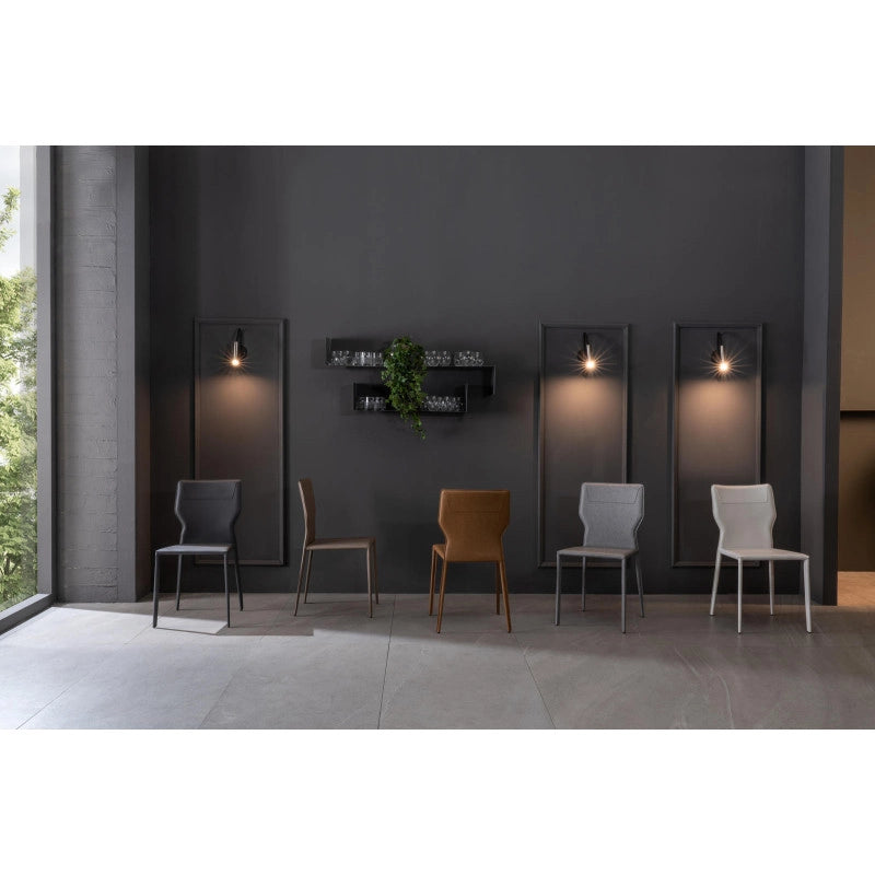 Sedia in similcuoio Kim 56cm X 44cm H 86.5cm Stones