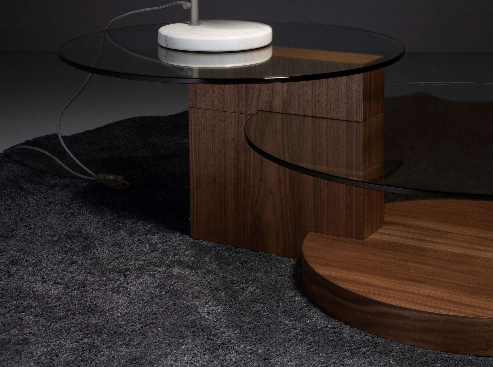 Tavolino rotondo in vetro temperato e noce