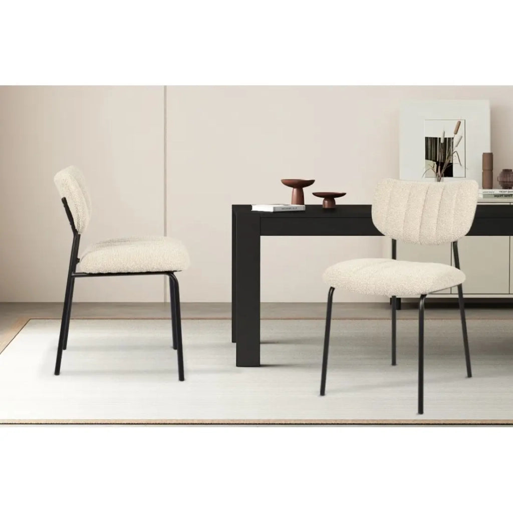 Set di 2 sedie NORAYA - Tessuto beige - Piedi in metallo - Design compatto - Eleganza naturale e raffinata