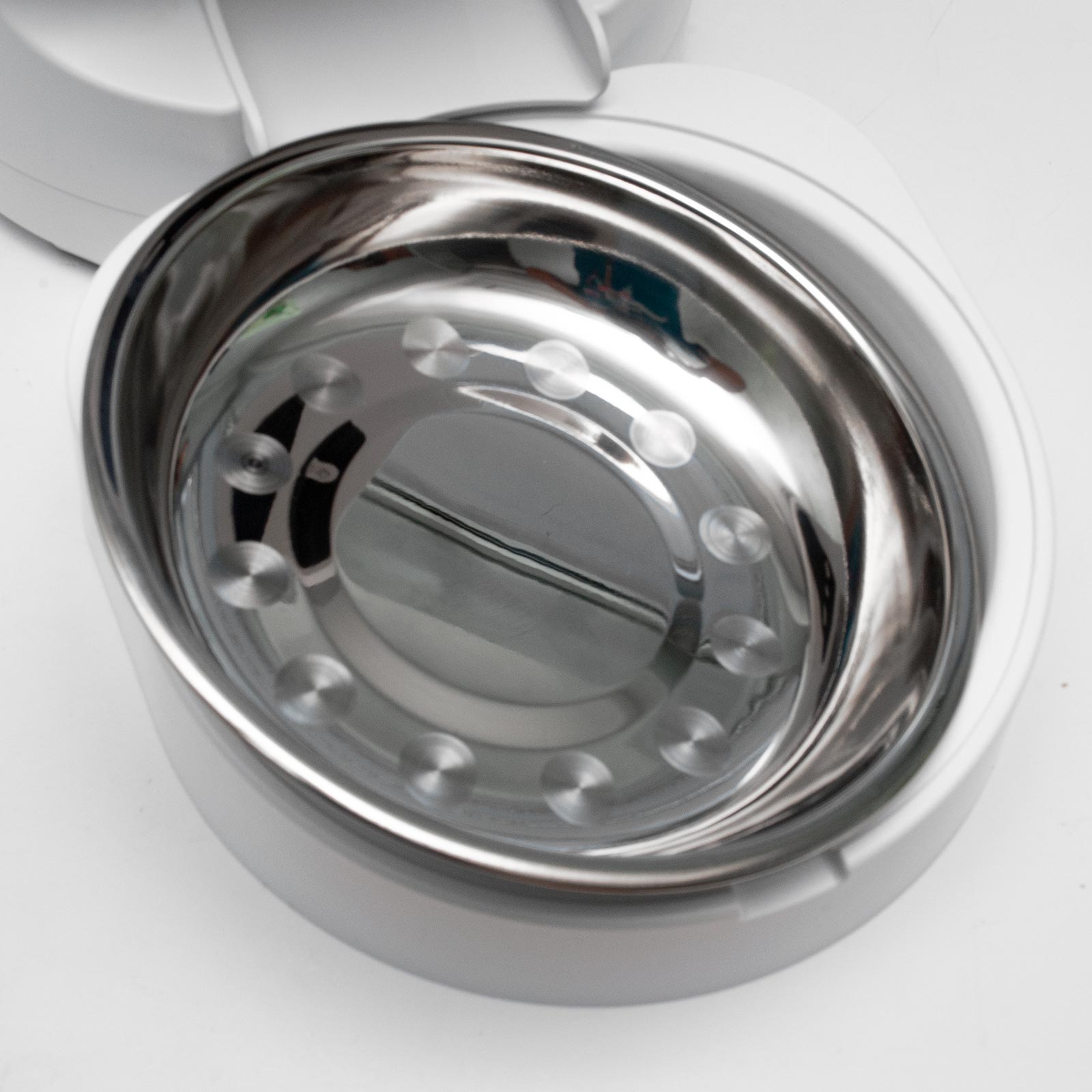 Erogatore dispenser distributore automatico cibo SMART WiFi per animali cani gatti controllo remoto da APP telecamera HD