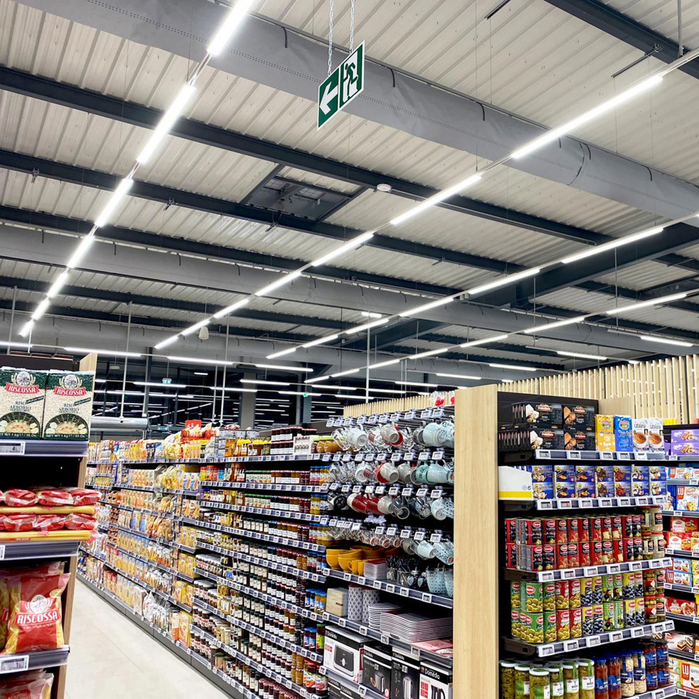 Barra LED faretto track binario trifase 18W alluminio nero bianco luce lineare negozio deposito ufficio studio 60cm NERO 3000K