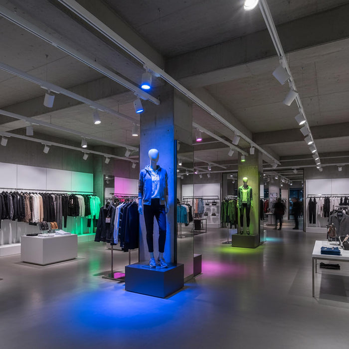 Faretto orientabile Track LED SPOT Trifase Smart RGB CCT Zigbee 3.0 RF luce colorata illuminazione vetrine negozio bar COLORE BIANCO