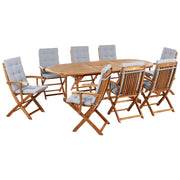 Set da pranzo da giardino con tavolo ovale sedie pieghevoli con cuscini grigio chiaro a 8 posti Maui design rustico