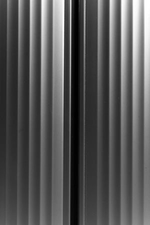 Pattumiera Alta 54L Keter Verto High 43,5x26,5x68,7 cm in Plastica Grigio Perla