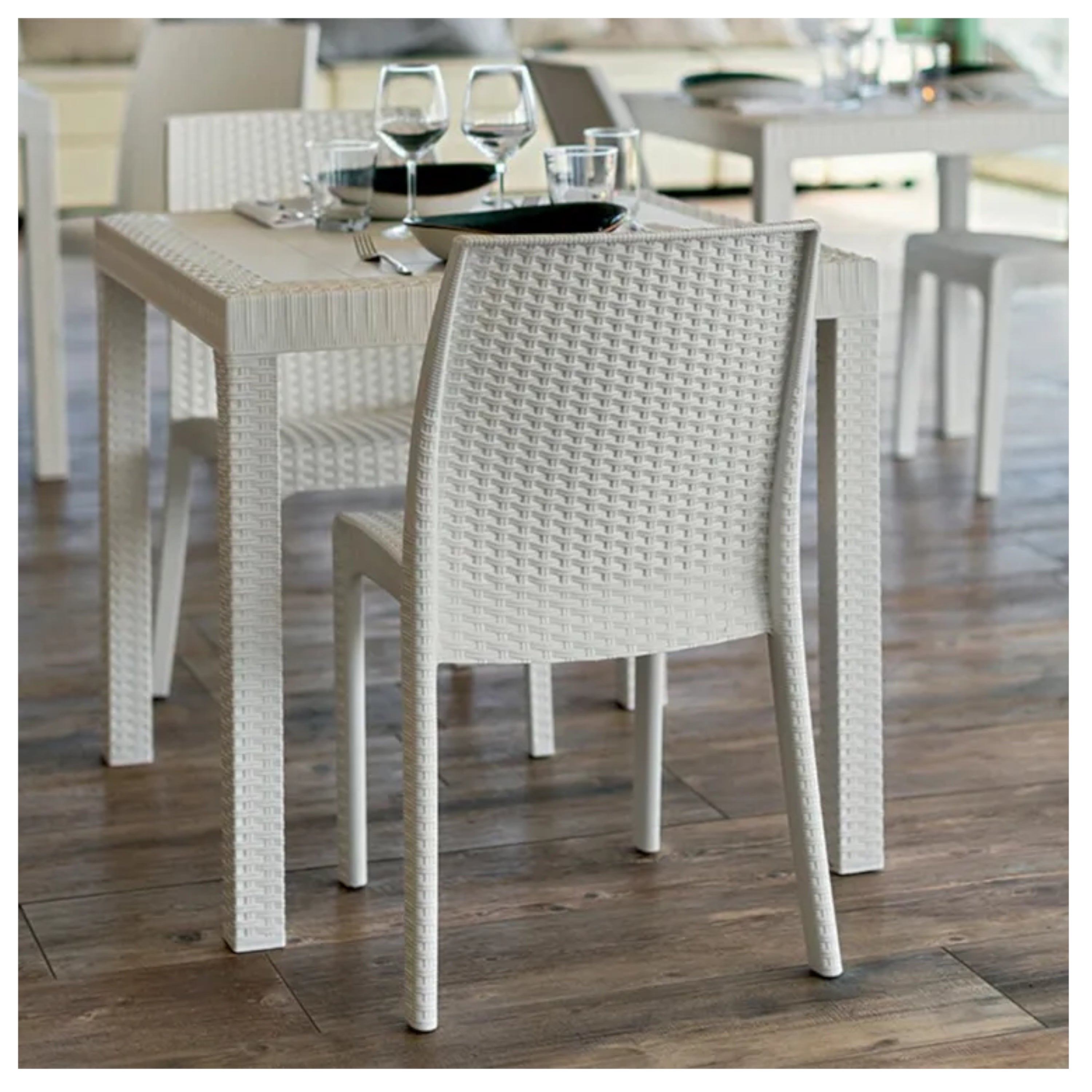 TAVOLO DALLAS 80X80XH74CM BIANCO