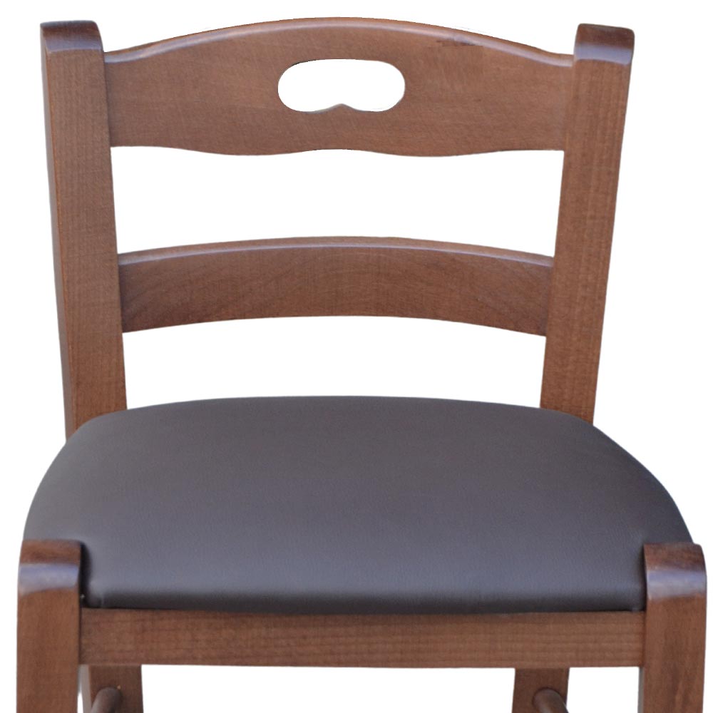 Sgabello legno noce scuro con foro nello schienale h66 seduta ecopelle marrone
