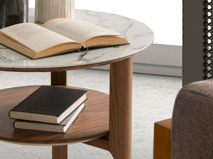 Tavolo d'angolo rotondo in marmo porcellanato e noce