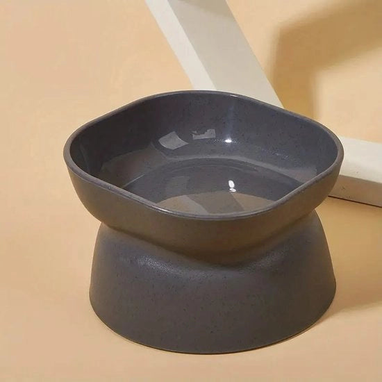 Cassetto per gatti classico con protezione della gola e sicurezza di inclinazione, collo largo e gambe alte in plastica nera.
