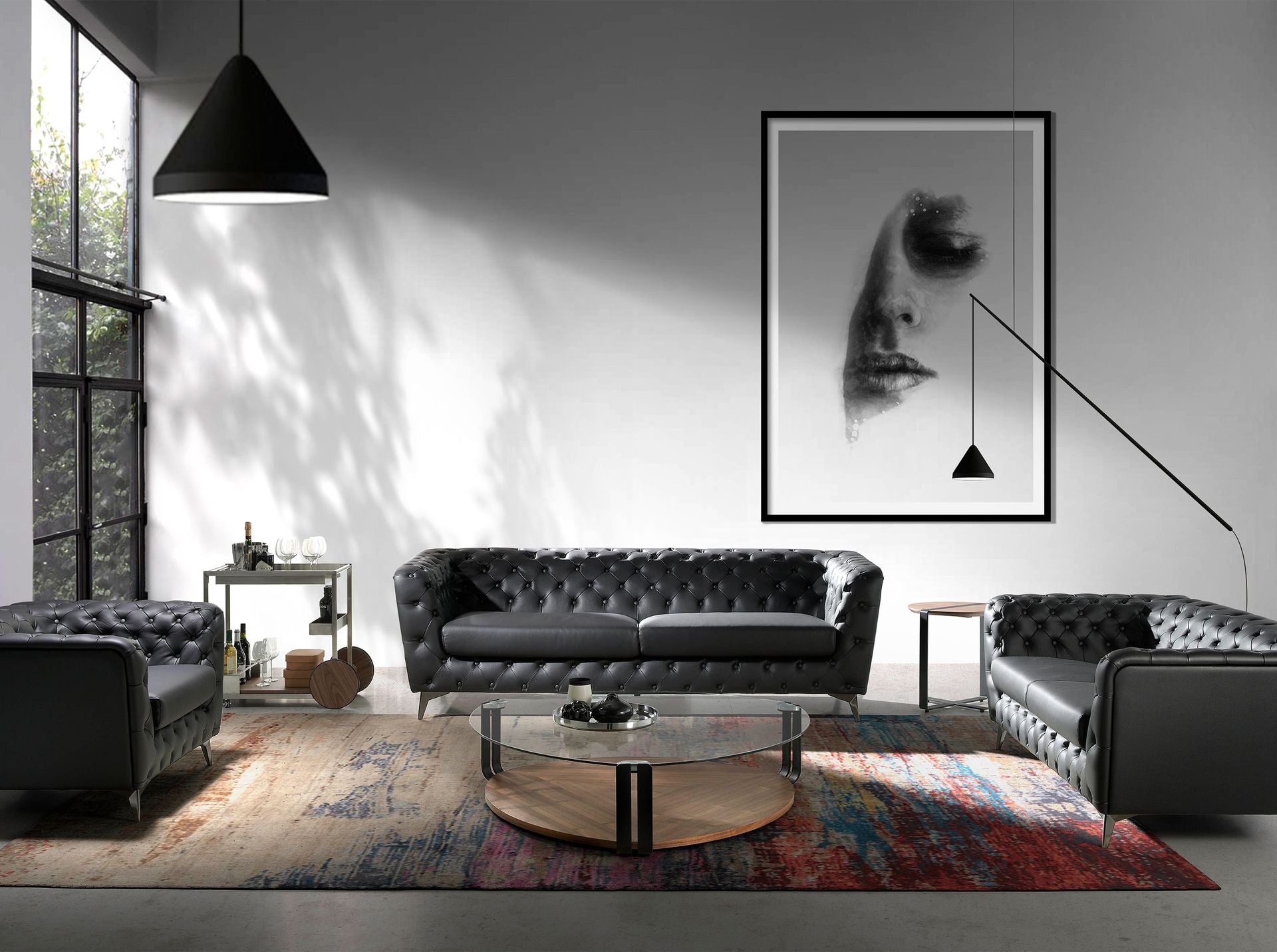 Tavolino triangolare in vetro temperato, acciaio nero e noce