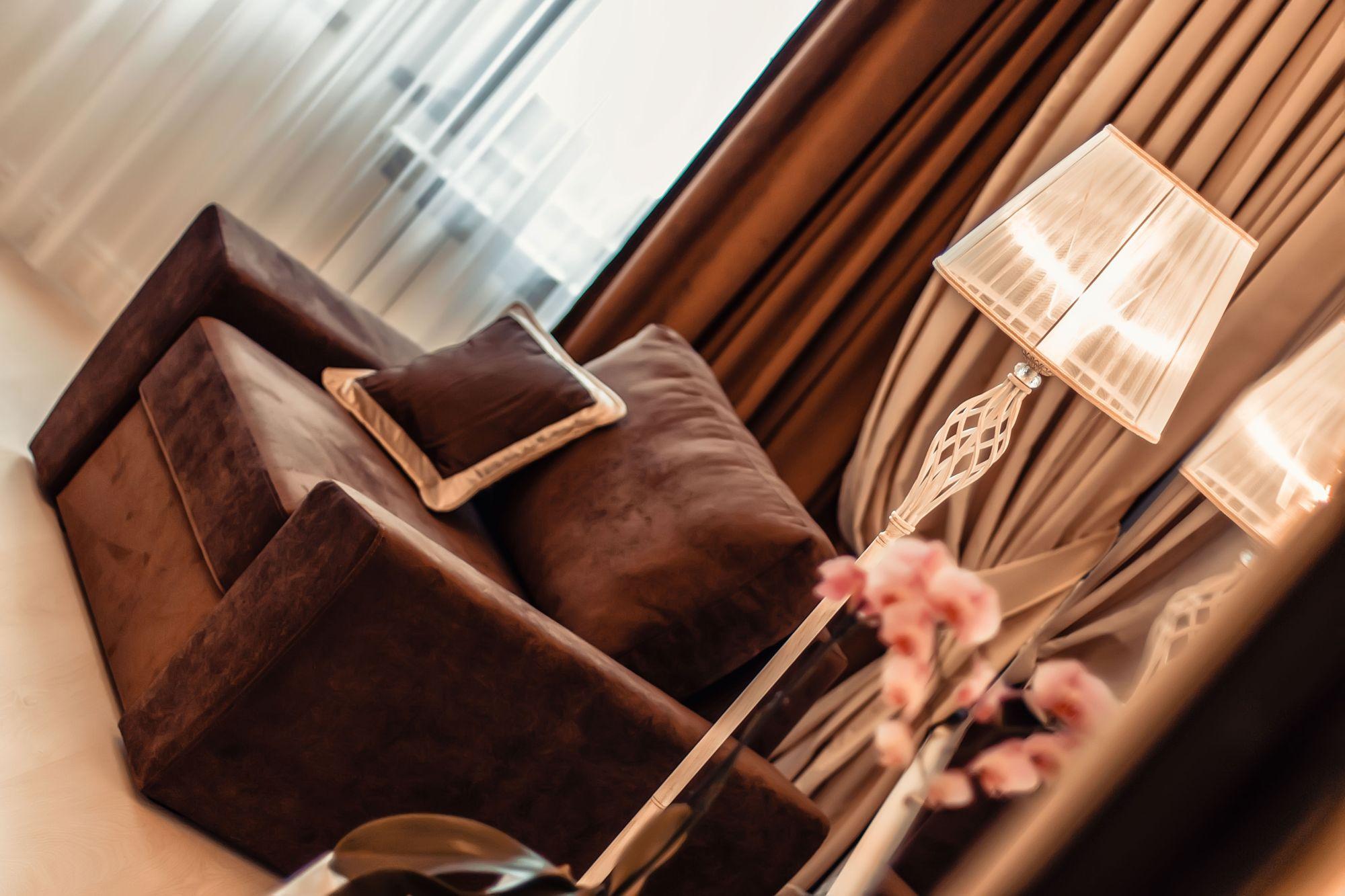 Lampada da terra Elegant in Metallo Grace Bianco con Oro