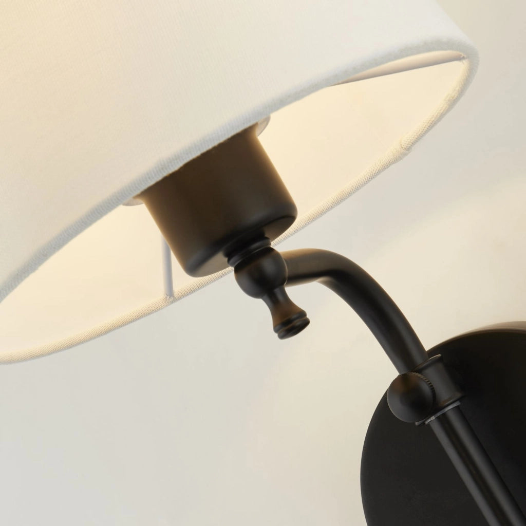 Lampada da parete Munich - Metallo nero opaco e paralume in lino naturale