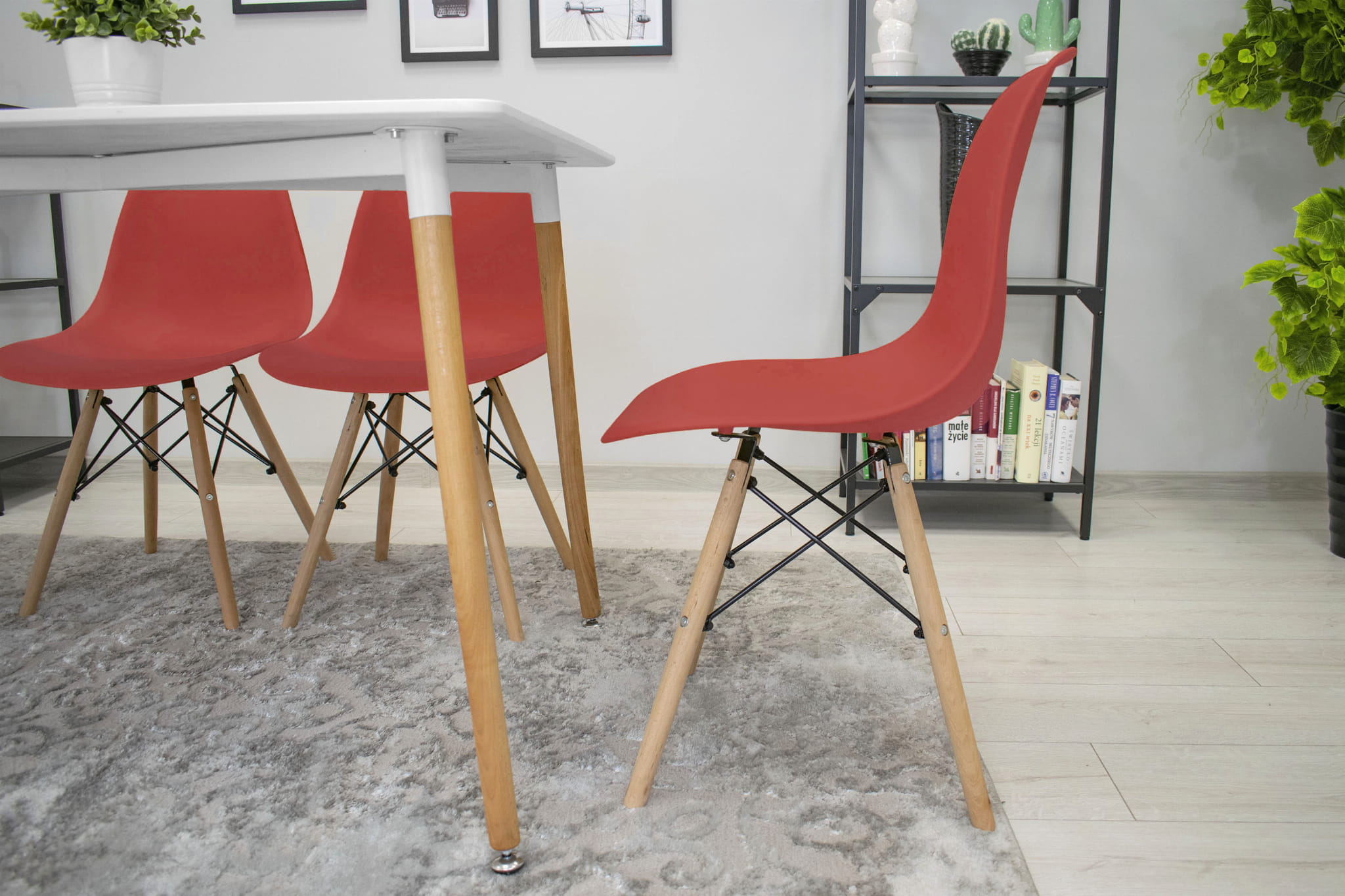 Sedia Valora OSAKA dal design ergonomico, gambe naturali color vermiglio x3