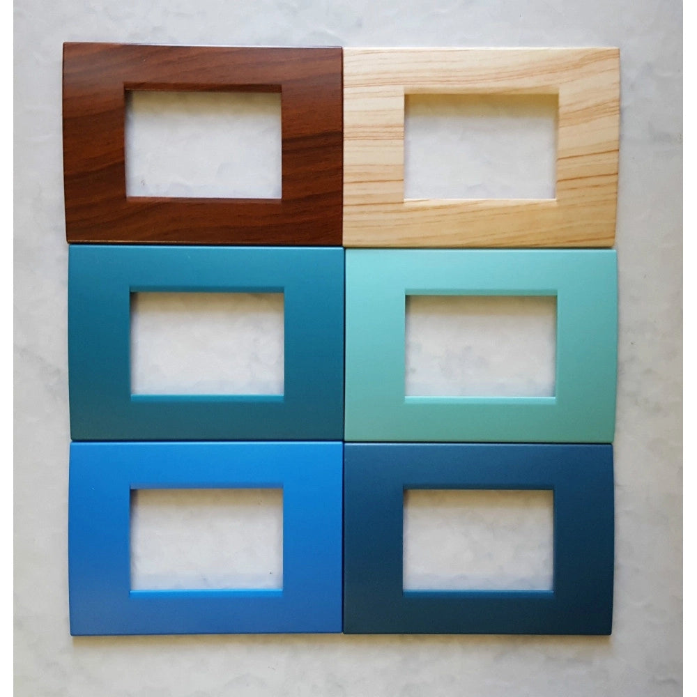 Trade Shop - Placca Placche Placchete Compatibili Living Light In Abs 3 4 7 Posti Colorate - Azzurro -4 Fori     -