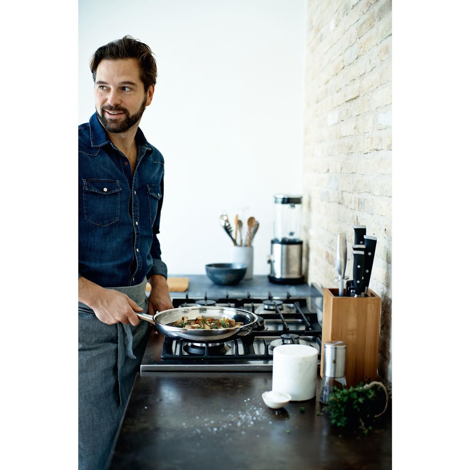 WMF Profi Resist 1756286411 Pentola multiuso Rotondo