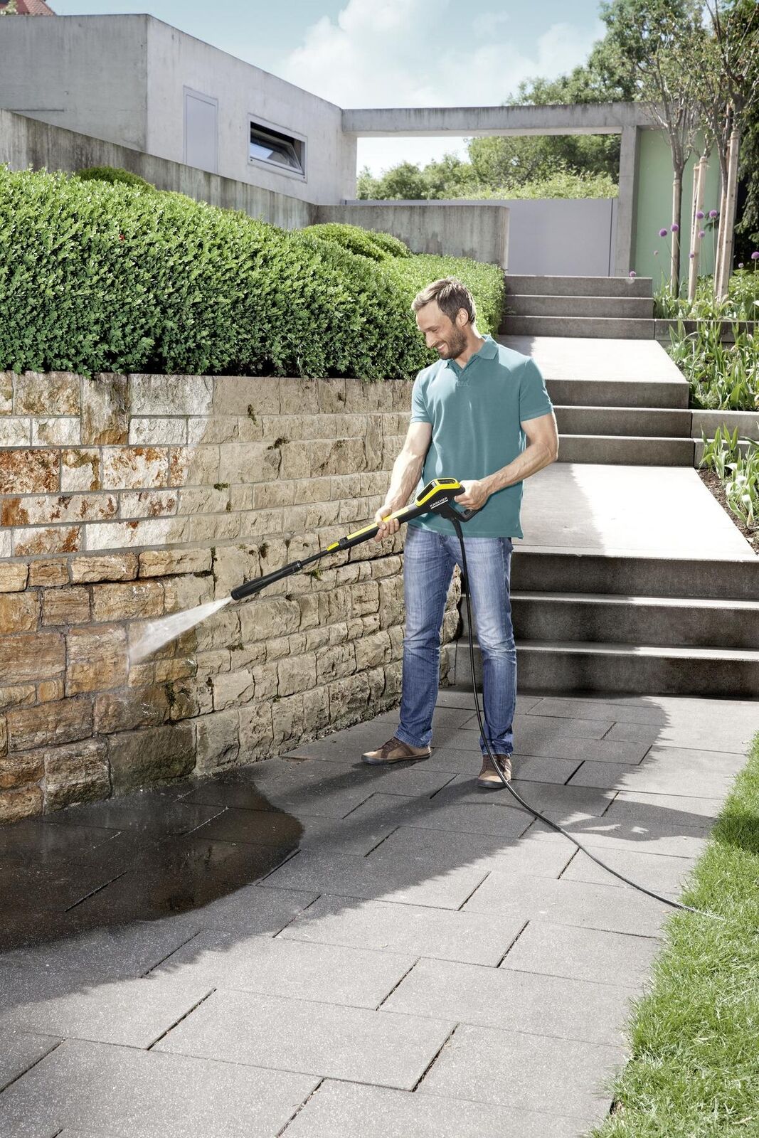 Kärcher K 4 POWER CONTROL idropulitrice Verticale Elettrico 420 l/h Nero, Giallo