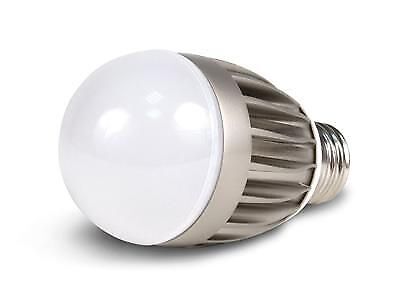 Hamlet Lampadina da 7w attacco E27 a luce neutra flusso luminoso 400 lm