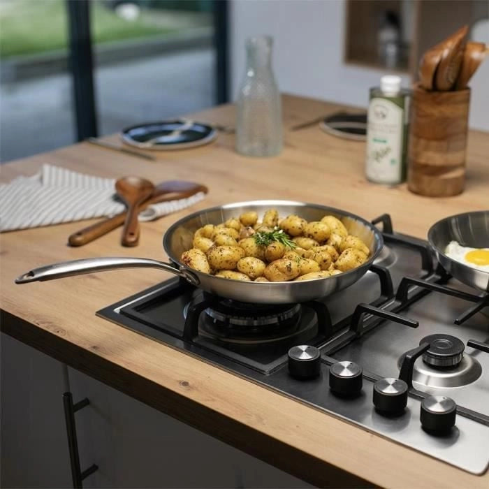 Brigade - Padella in acciaio inox 28 cm - LIVOO - MEP159 - Triplo strato in acciaio inox - Adatta a tutti i piani cottura, anche a induzione - Prodotto in Francia