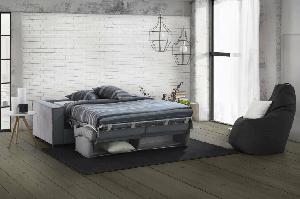Divano Letto Alano, Divano a 2 posti, Made in Italy, SofÒ  Soggiorno con apertura girevole, in tessuto imbottito, con Braccioli standard, cm 180x95h90, Grigio