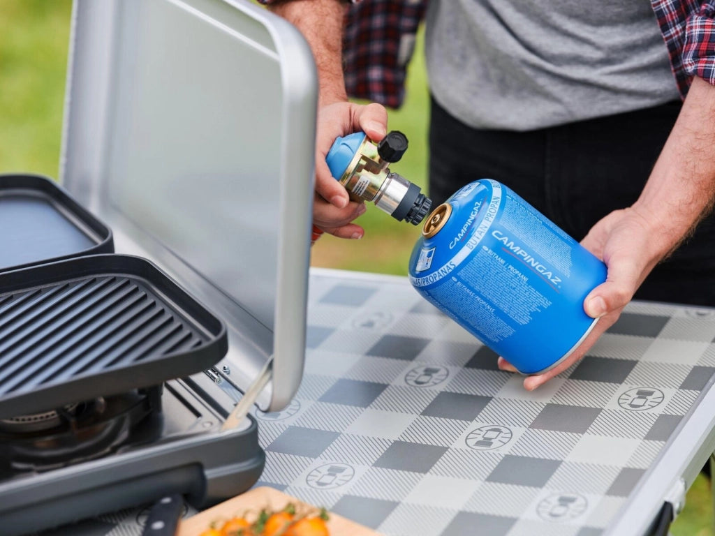 Campingaz 2176805 Camping Kitchen 2 Fornello da Campeggio Portatile a Gas 2 Bruciatori 4000 W Accensione Piezoelettrica Borsa Inclusa