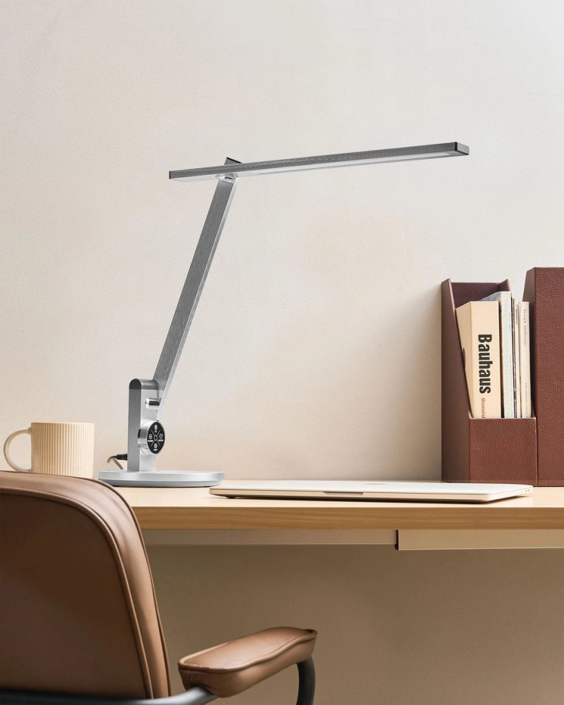 Lampada da tavolo LED per ufficio domestico con braccio regolabile e orientabile dimmer a 10 livelli e timer argento