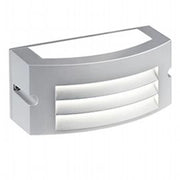 Applique in alluminio pressofuso con diffusore opalino - 10W, 950 lumen, luce calda alluminio