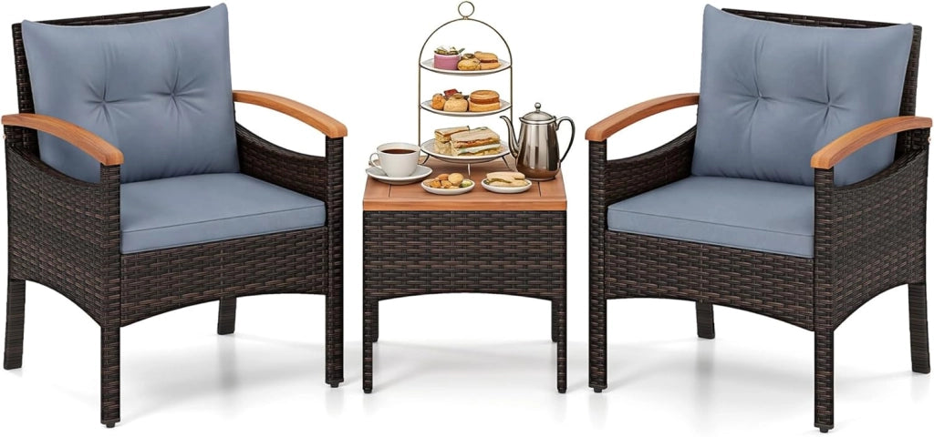 Set di Mobili a 3 Pezzi, Set da Bistrot in Rattan per Esterni con Tavolino, Cuscini Morbidi, Set da Conversazione in Legno d'Acacia per Patio, Cortile, Bordo Piscina (Grigio)