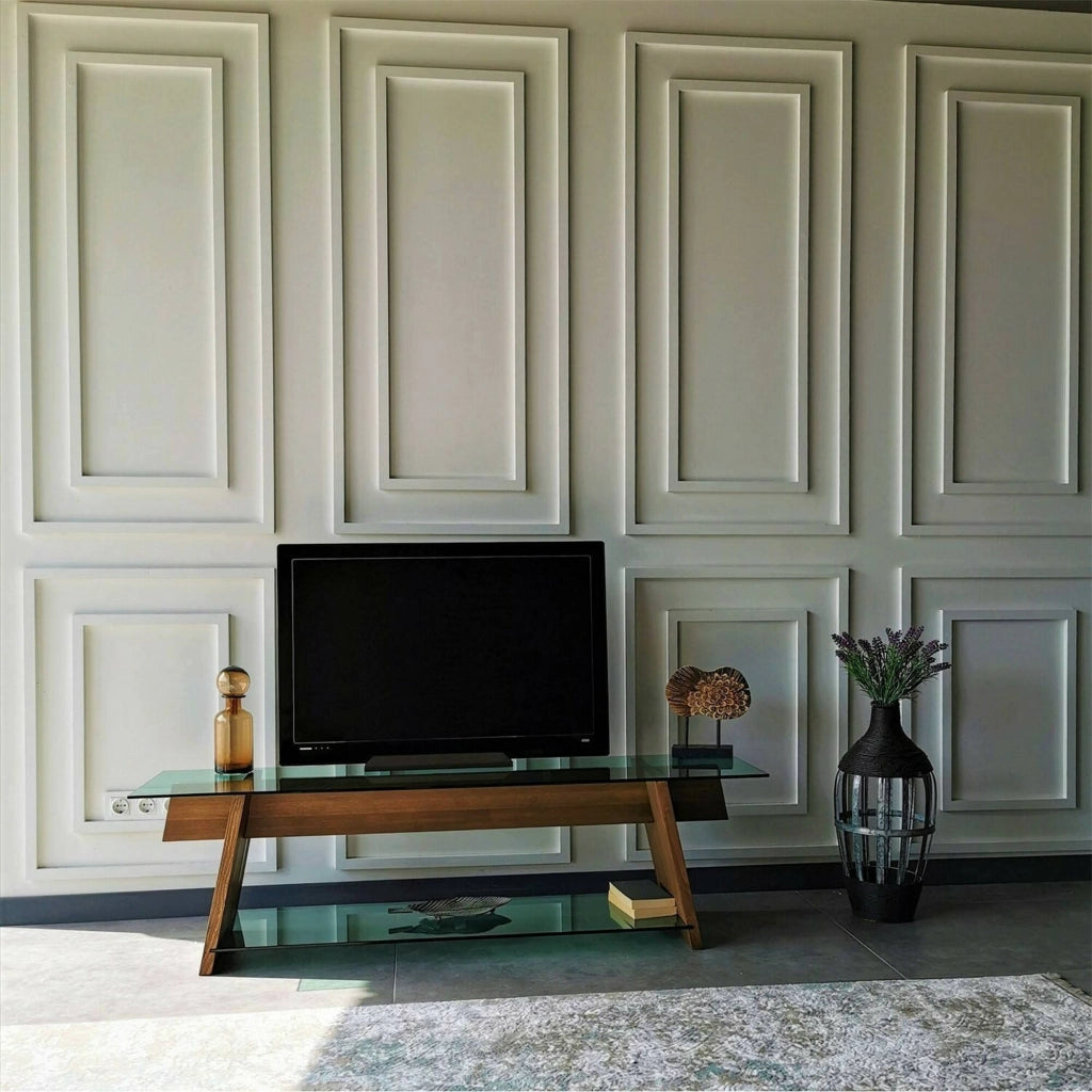 Mobile porta TV Amorosi, Credenza da soggiorno, Armadio basso per TV, Base parete attrezzata, 158x40h45 cm, Noce e Verde