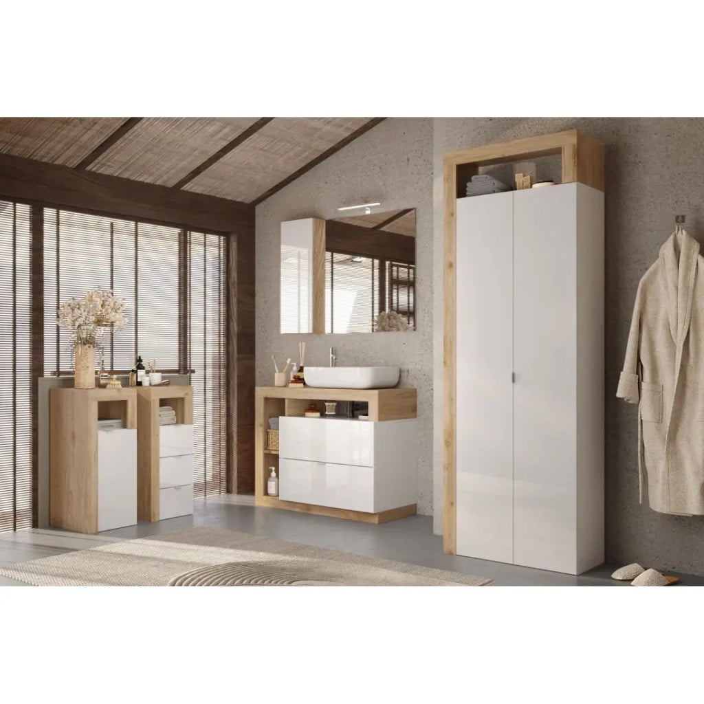 Mobile da bagno, 2 ante, collezione BURA. Colori bianco lucido laccato e rovere chiaro.