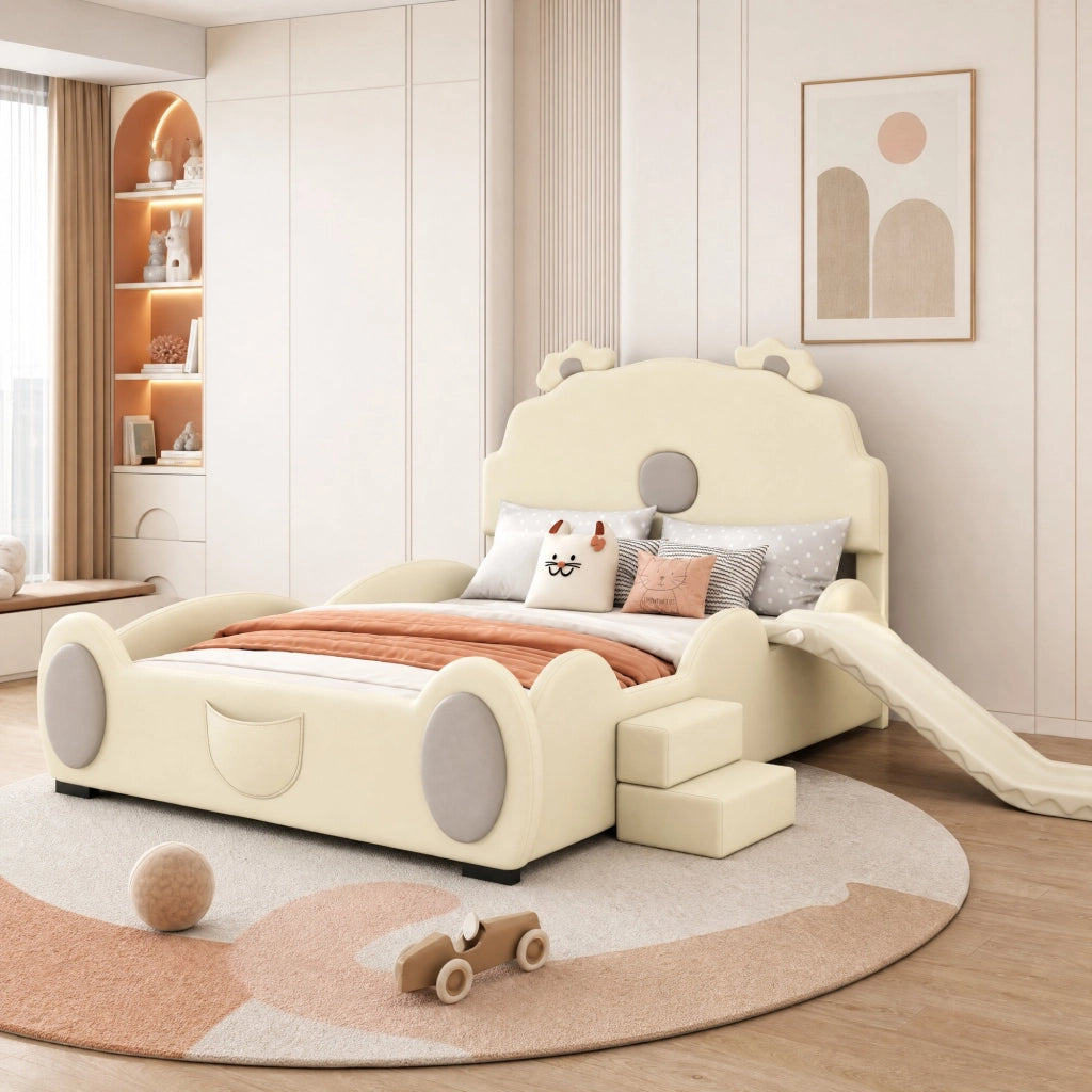 Letto per bambini 140x200 cm in PU e MDF con scivolo e scala, colore beige, design a orsetto