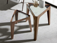 Tavolo angolare triangolare in vetro temperato e noce