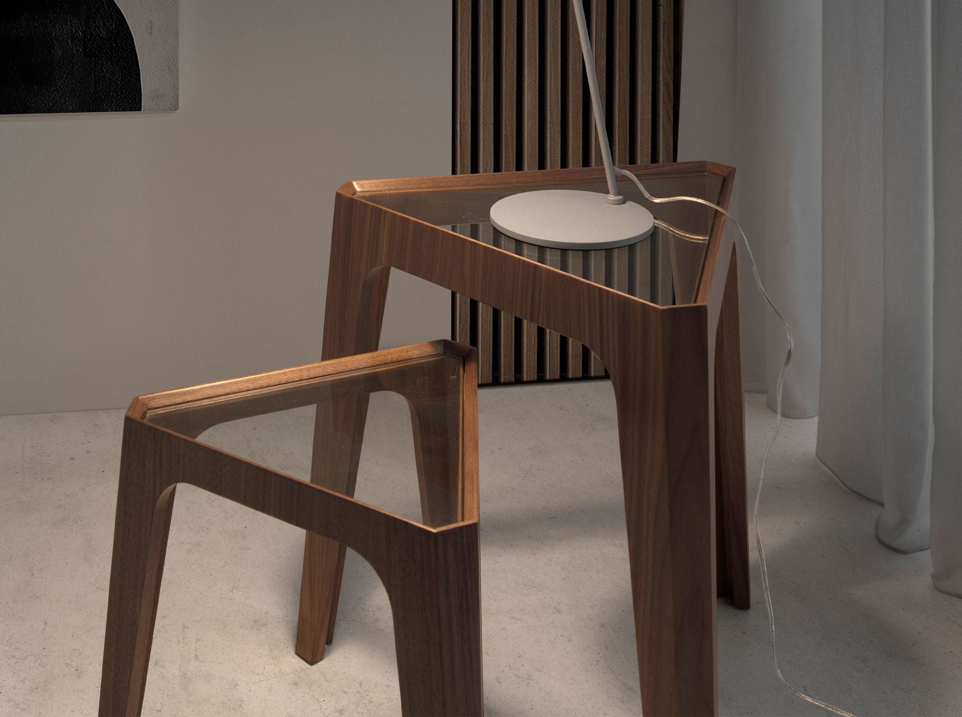 Tavolo angolare triangolare in vetro temperato e noce