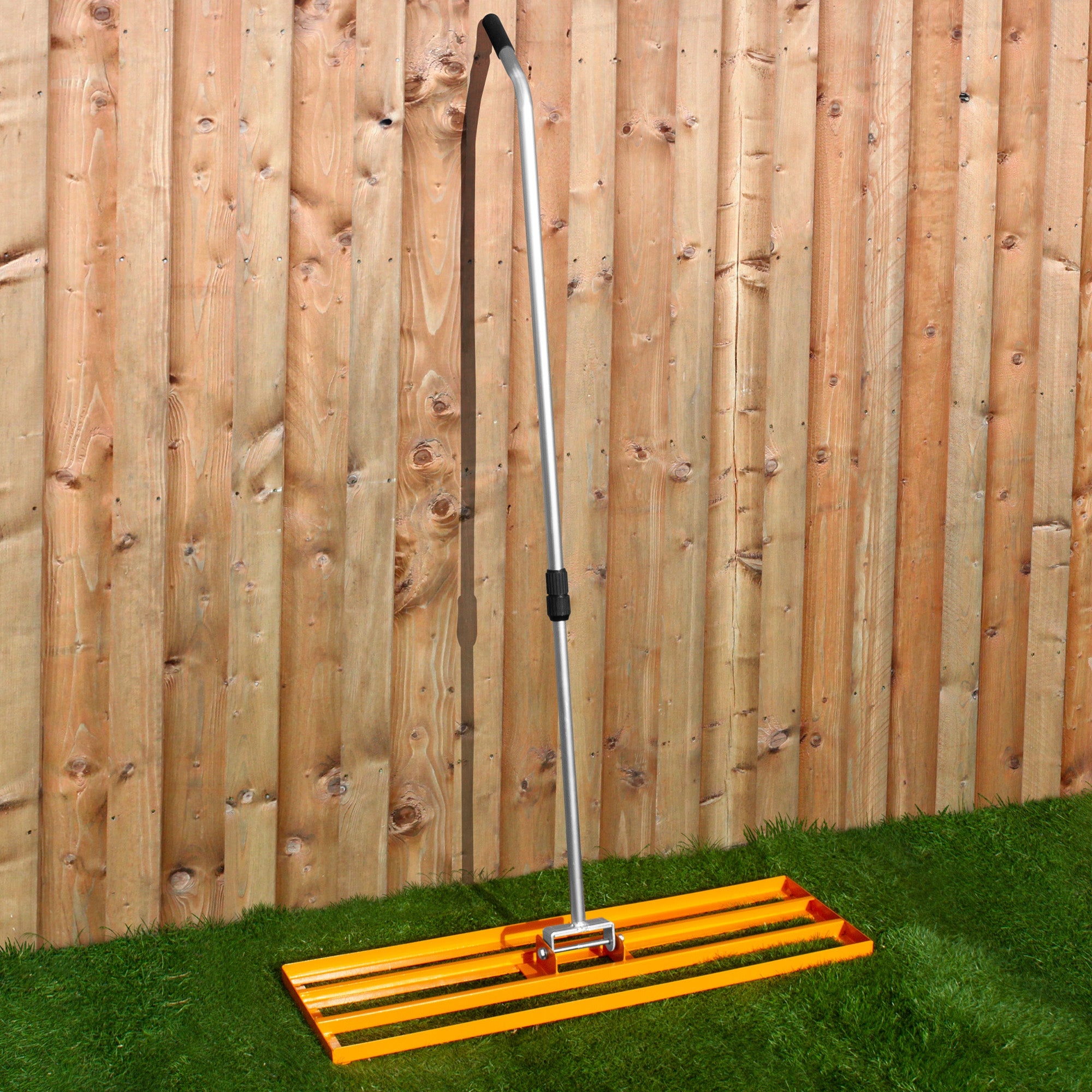 Livellatrice 100cm Rastrello Livellatore Acciaio Arancione 1,9m Manico Estensibile Erba