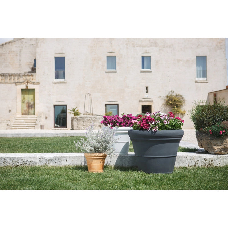 Vaso decorativo classico tradizionale Ø45 H36 in polimero resistente bianco per piante per giardini e terrazze - Made in Italy - Monacis