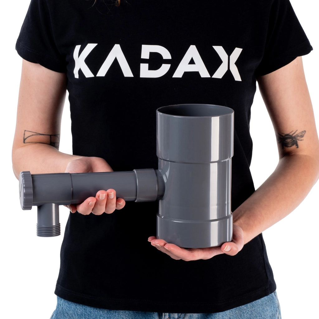 Collettore di acqua piovana KADAX con valvola di raccolta per grondaia da 100 mm