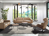 Tavolino rotondo in rattan, legno nero e acciaio nero