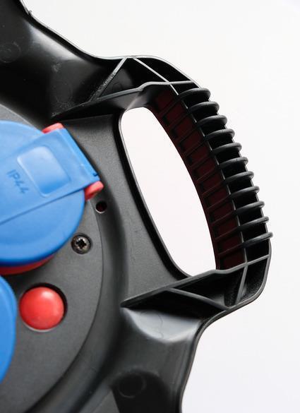 Brennenstuhl 1169710100 prolunghe e multiple 10 m 3 presa(e) AC Esterno Nero, Rosso