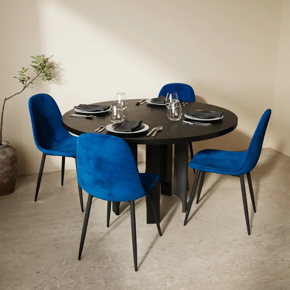 Set 4 sedie seduta in velluto blu e gambe in acciaio nero | Nora