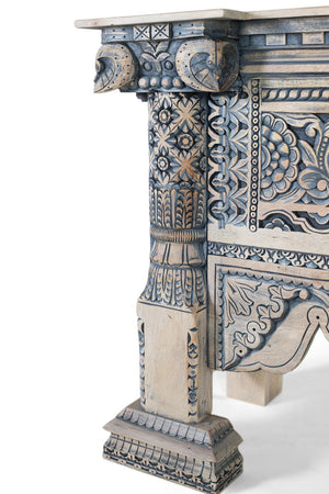 Consolle in legno di mango con colonne intagliate a mano