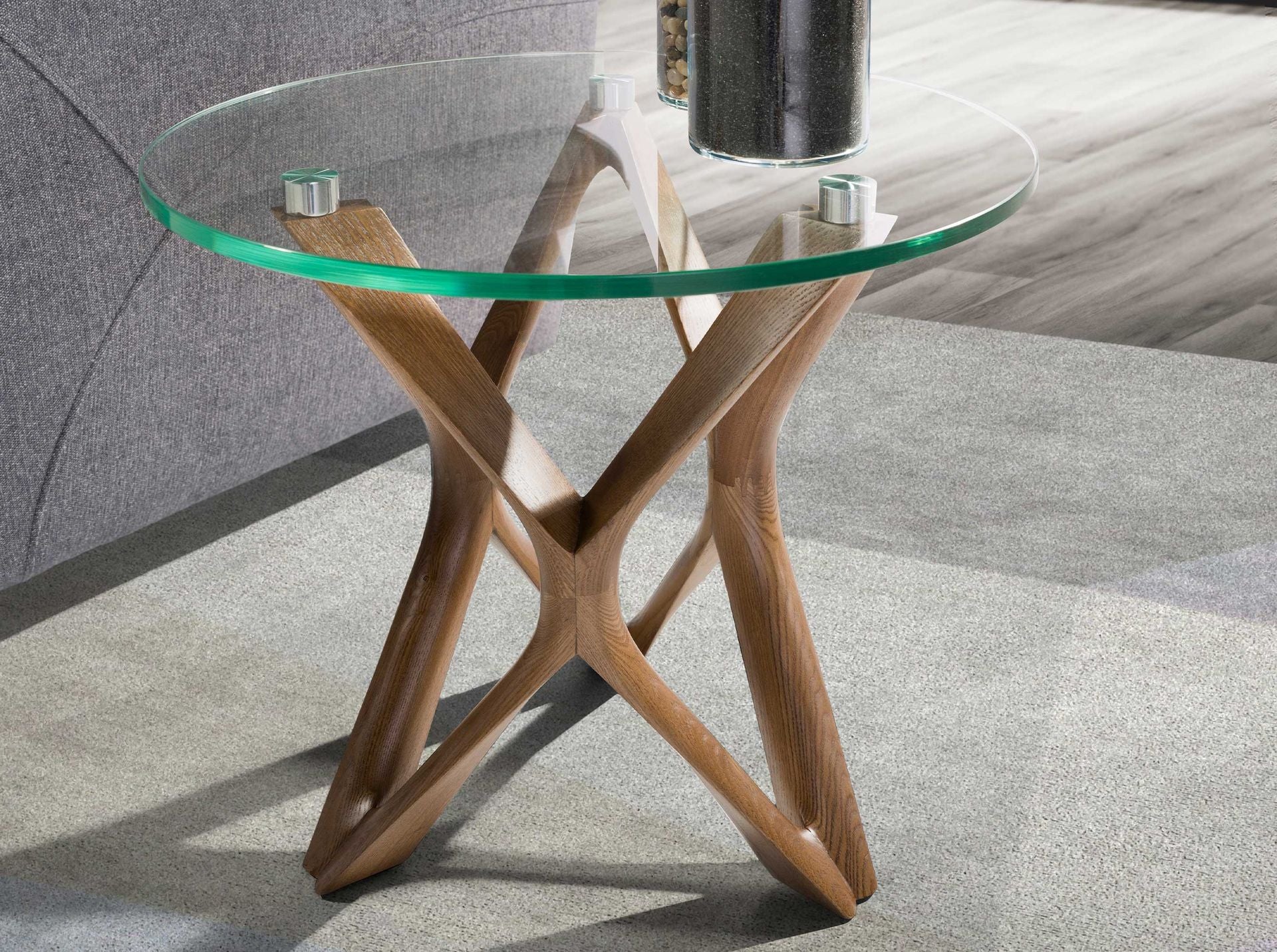 Tavolo angolare rotondo in vetro temperato e noce