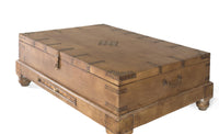 Tavolino da caffè in stile baule in legno di mango