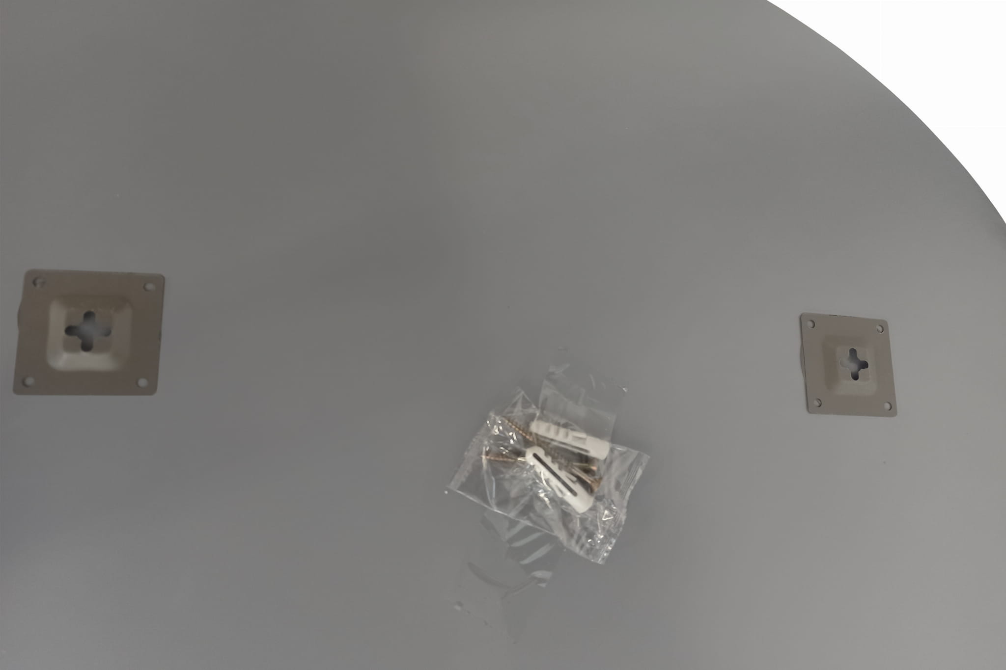 Specchio rotondo VALORA 80 cm - Design senza cornice per bagno e soggiorno