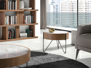 Tavolo rotondo ad angolo in marmo porcellanato, noce e acciaio nero