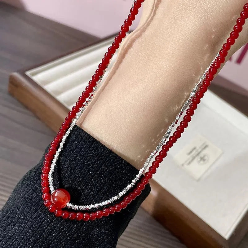 Collana fatta a mano in agata rossa e perline d'argento, regalo di Natale o di compleanno.