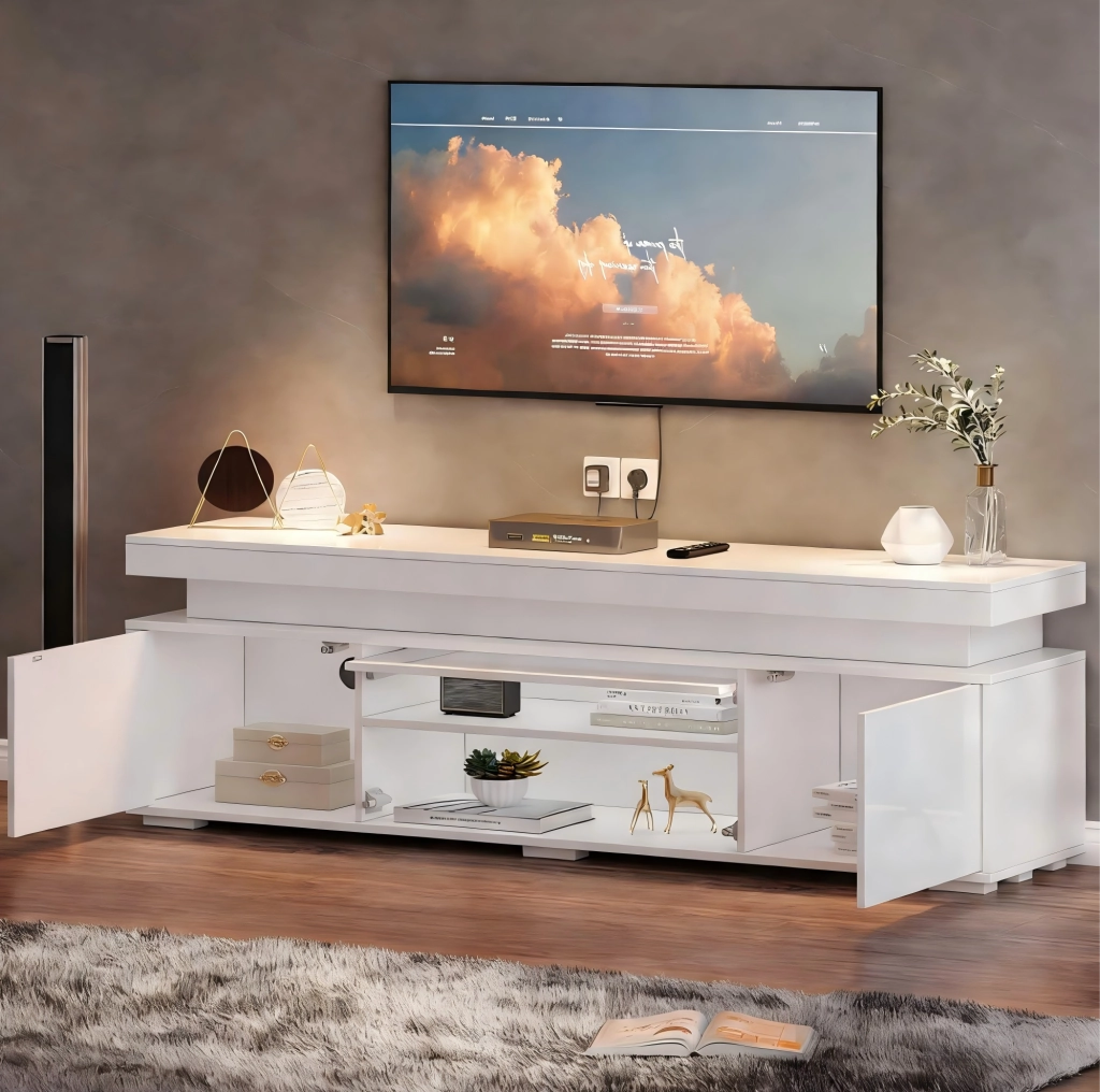 Mobile TV da terra 150 x 35 x 43 cm; 3 ante; LED e USB; bianco in truciolare