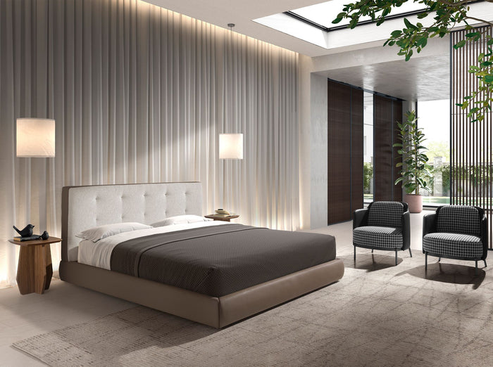 Tavolo angolare quadrato in noce