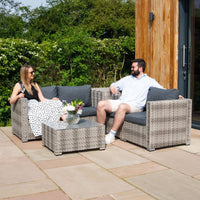 Set Divani Rattan Grigio 6 Pezzi con Cuscini, Tavolino e Baule 250L