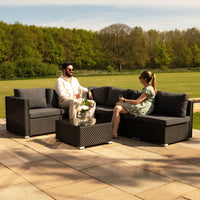 Set Divani Rattan Nero 7 Pezzi con Tavolino e Baule 700L da Giardino