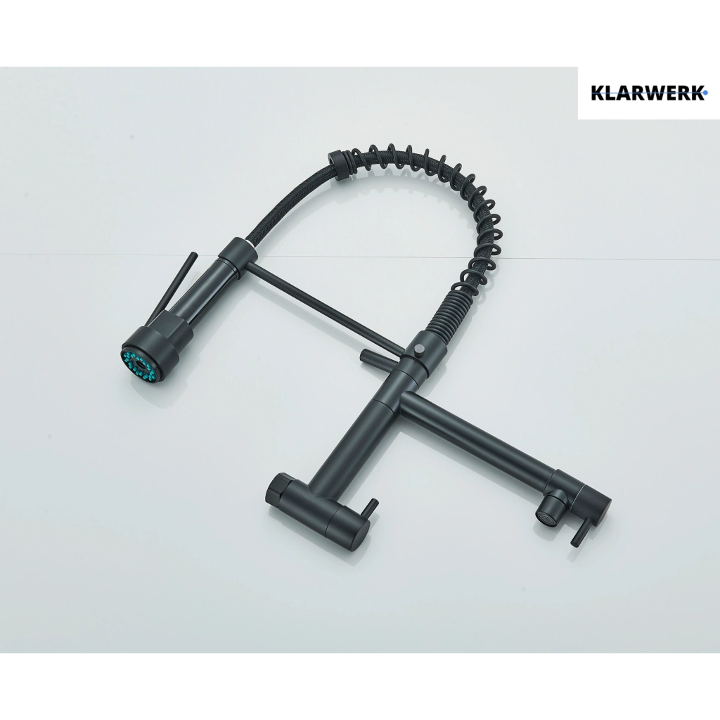 Björn | gastronomia rubinetto monoforo a parete per acqua fredda nero|rubinetto cucina professionale acciaio inox due docce|doppio lavello ristorante